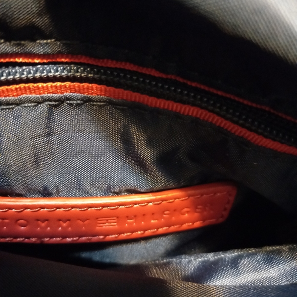 TOMMY HILFIGER Women's TH Signature Tan Canvas Crossbody Bag Messenger G… - Picture 3 of 4